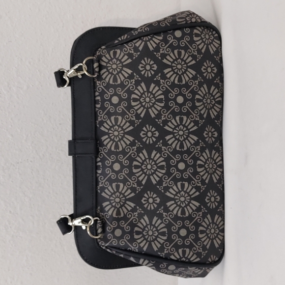 Petunia Pickle Bottom Diaper Bag Handbag - Picture 3 of 14